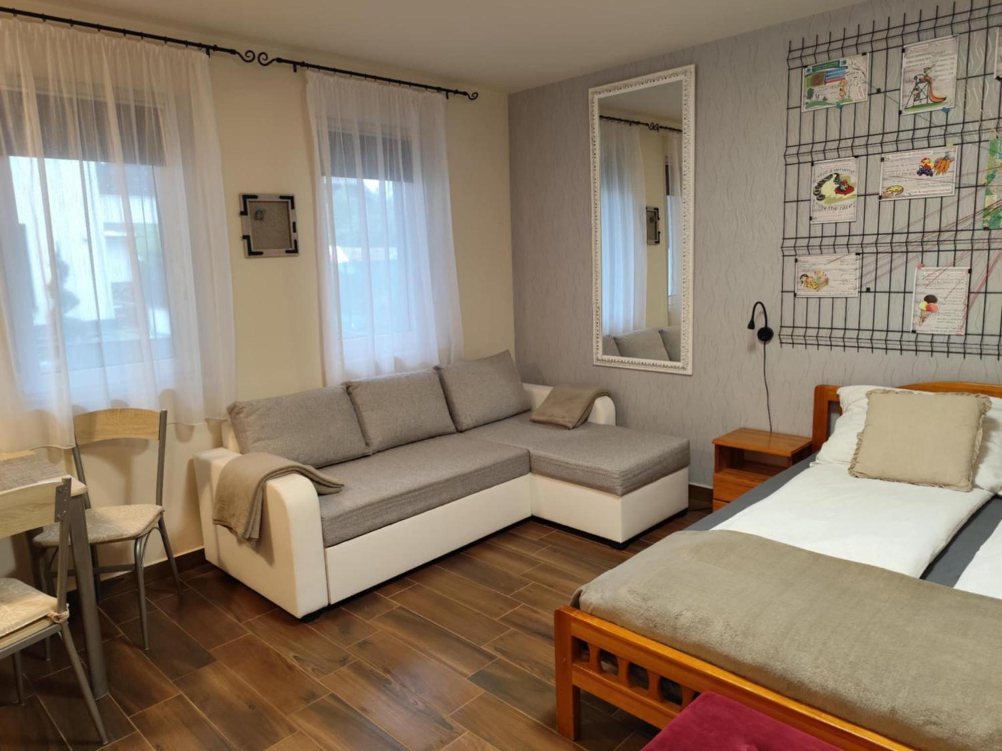 Bee You Apartman Хайдусобосло Экстерьер фото